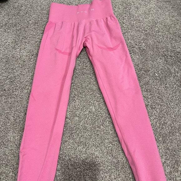 NVGTN. GUC. Smoke free home. Next day shipping - Picture 1 of 3